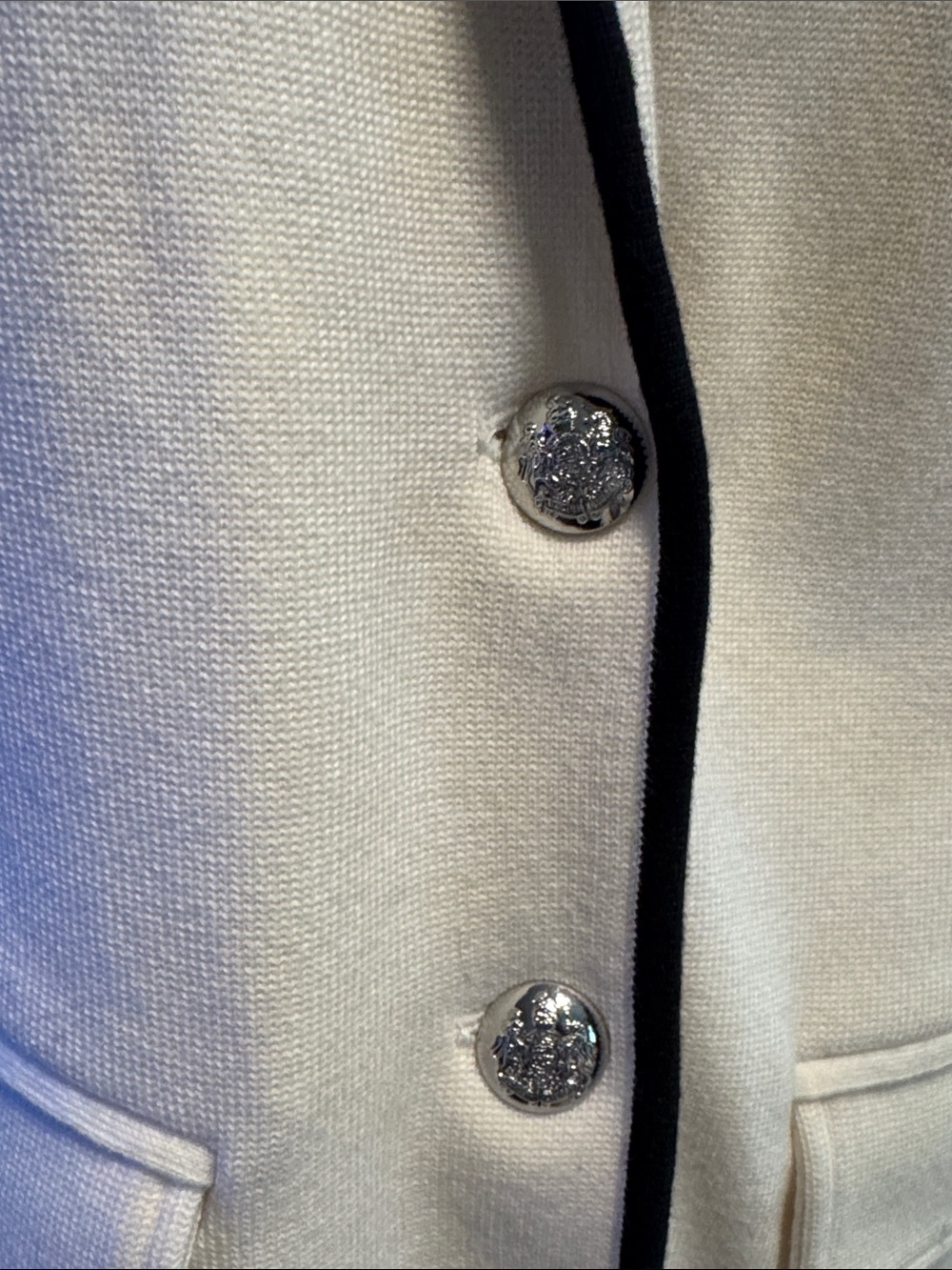 Lauren Ralph Lauren White Blazer with Black Piping and Embellished Crest - Picture 3 of 10